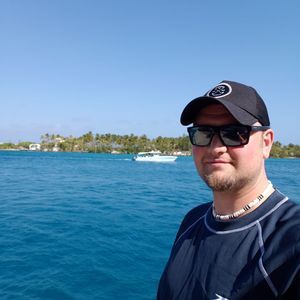 Meet your Posher, Chris